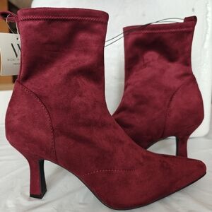 Worthington Red Velvet Heeled Boots Sise 10